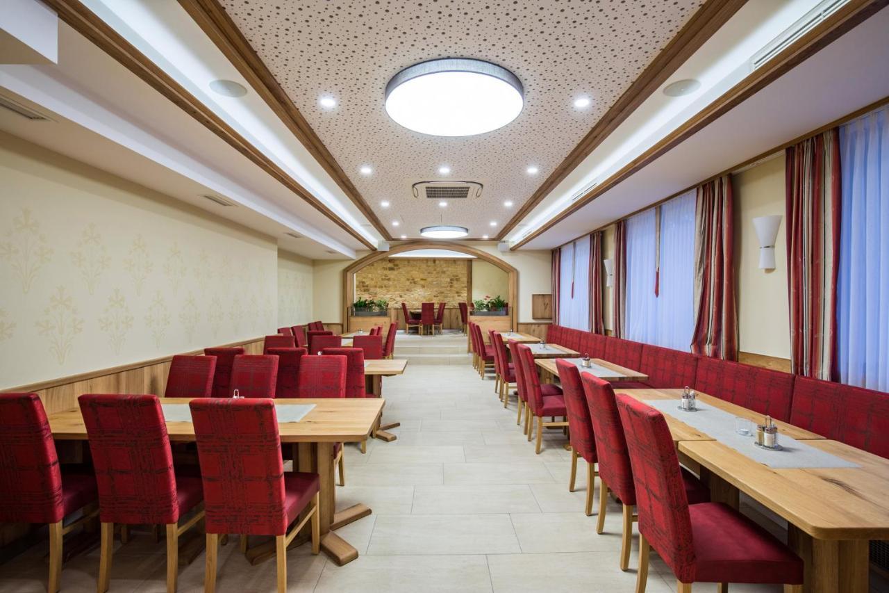 Sankt Peter-Freienstein Hotel Freiensteinerhof Superior מראה חיצוני תמונה