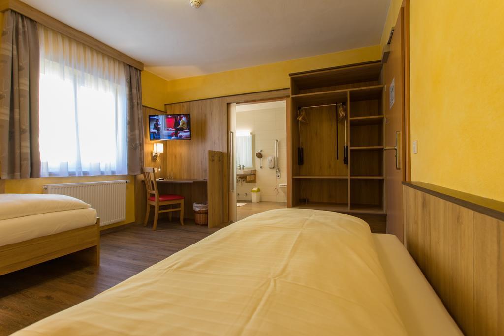 Sankt Peter-Freienstein Hotel Freiensteinerhof Superior מראה חיצוני תמונה